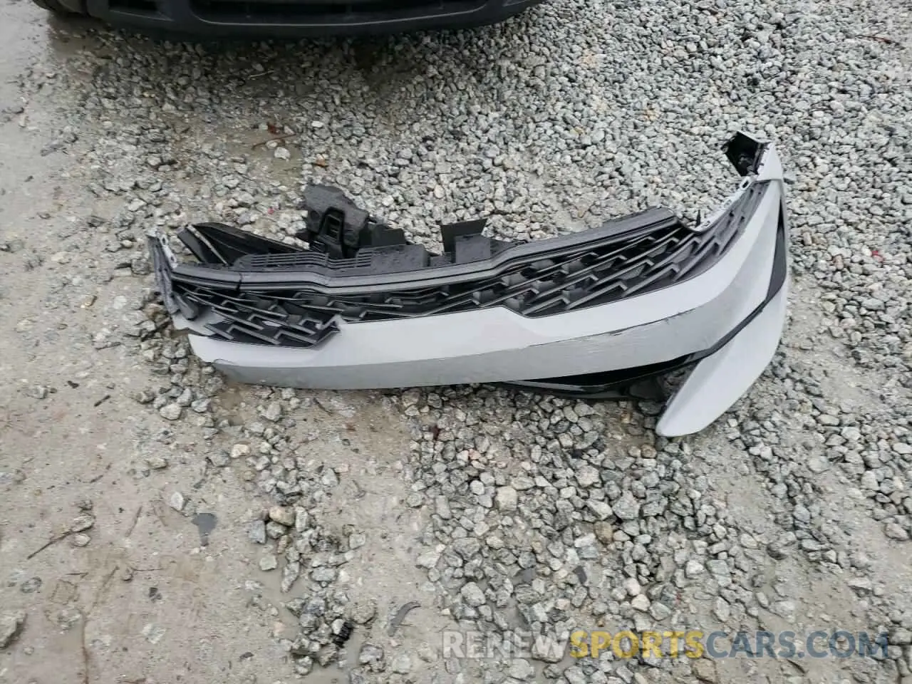 12 Photograph of a damaged car 5XXG64J23MG042641 KIA K5 2021