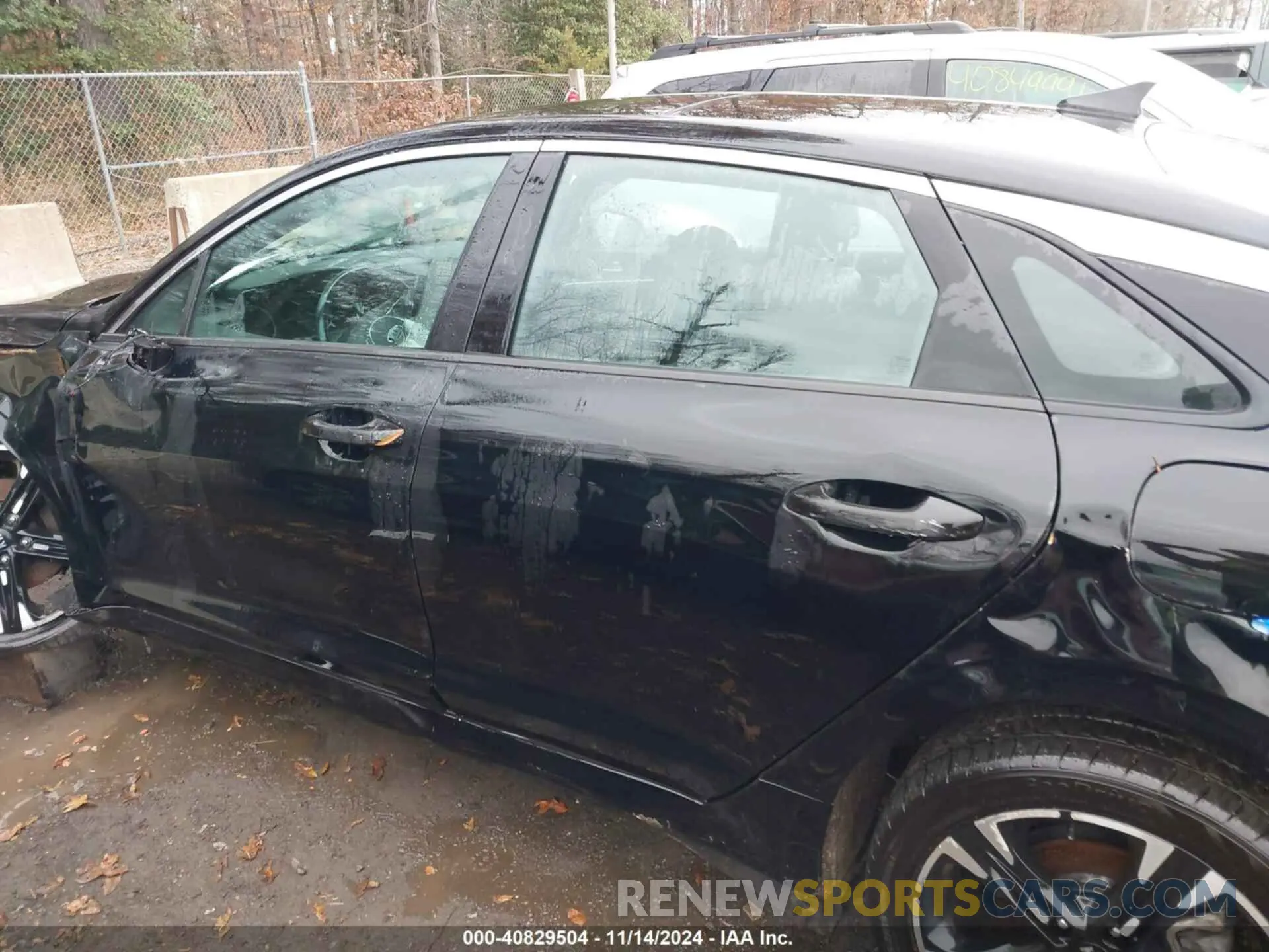 13 Photograph of a damaged car 5XXG64J23MG052666 KIA K5 2021