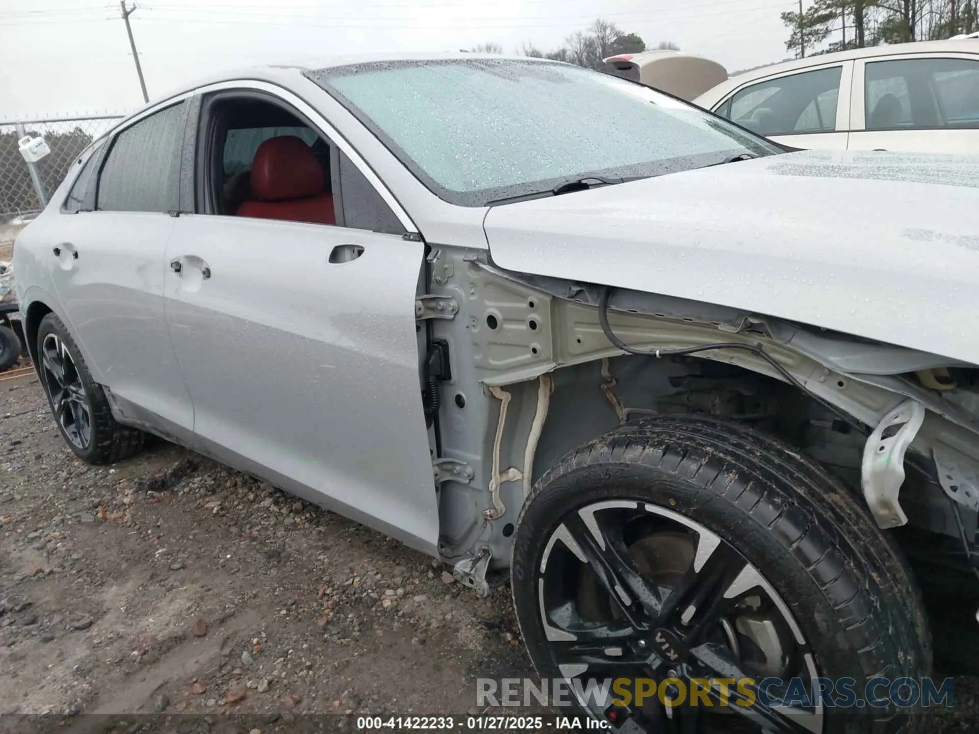 6 Photograph of a damaged car 5XXG64J23MG062565 KIA K5 2021