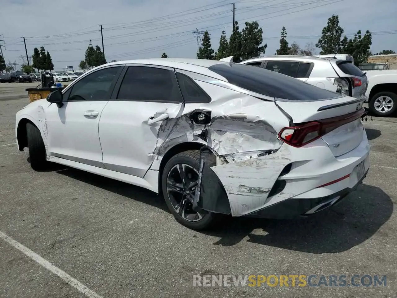 2 Photograph of a damaged car 5XXG64J23MG073193 KIA K5 2021