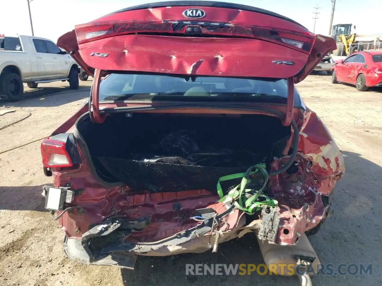 6 Photograph of a damaged car 5XXG64J24MG006098 KIA K5 2021