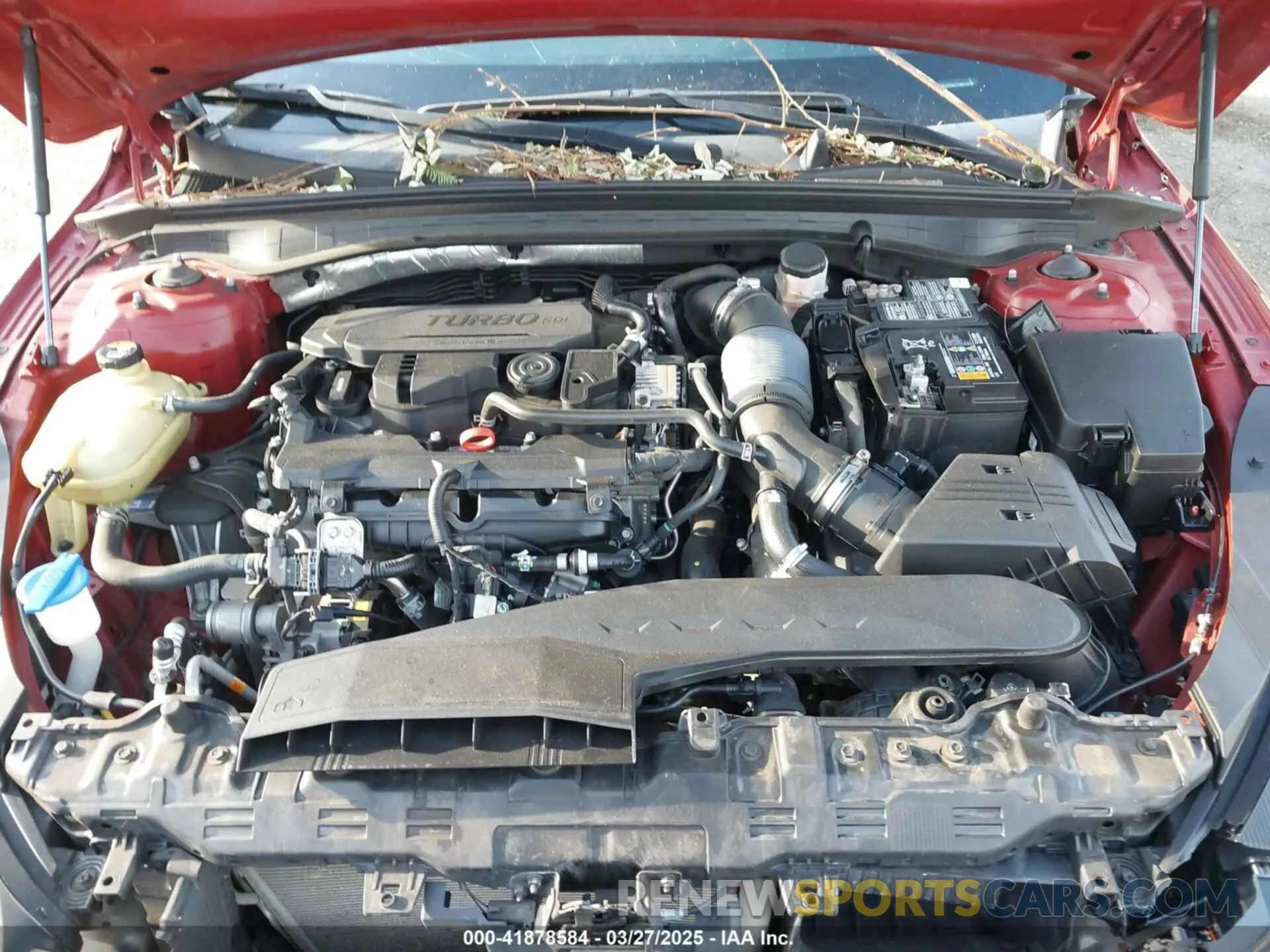 10 Photograph of a damaged car 5XXG64J24MG032894 KIA K5 2021