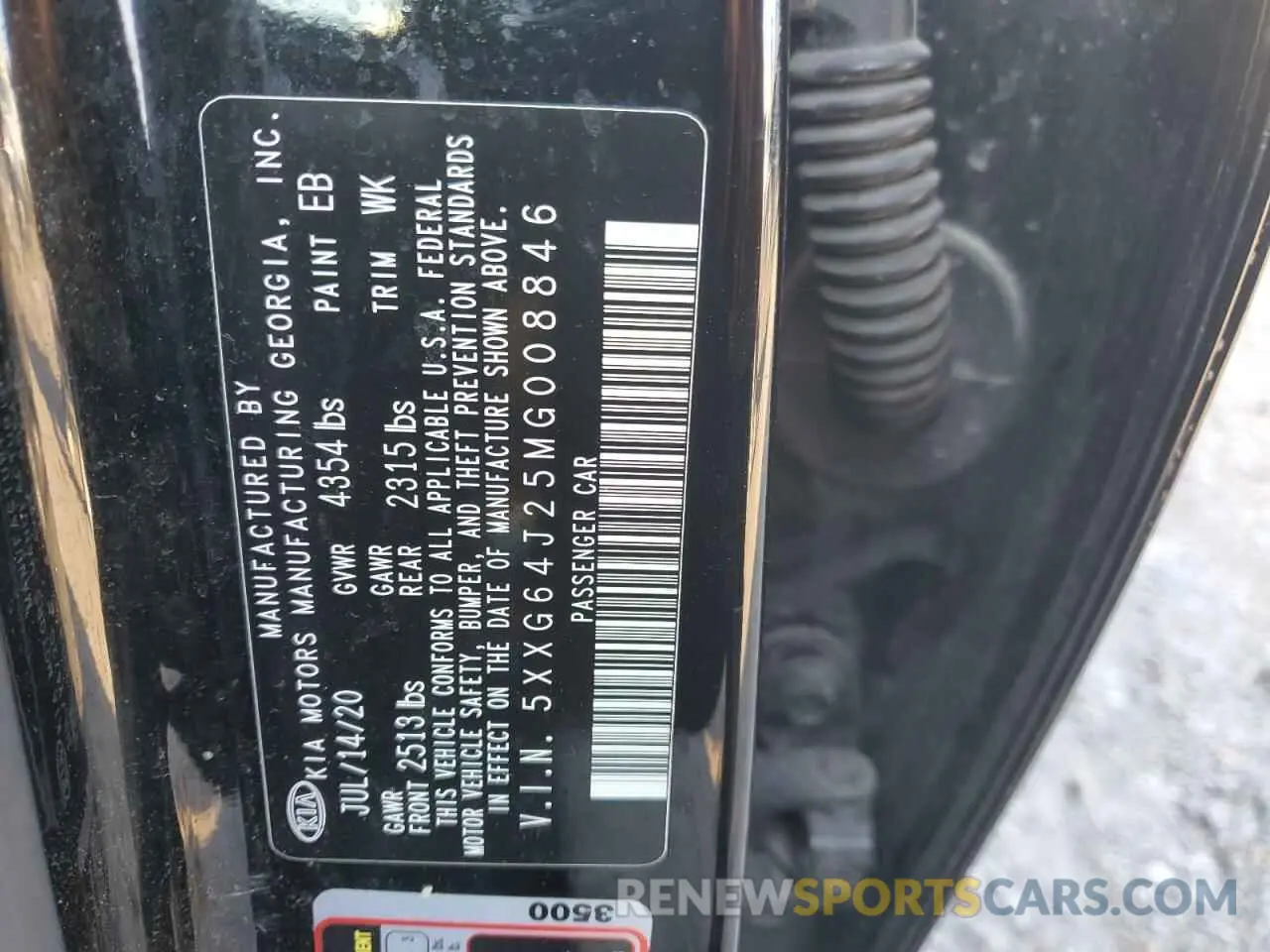 14 Photograph of a damaged car 5XXG64J25MG008846 KIA K5 2021