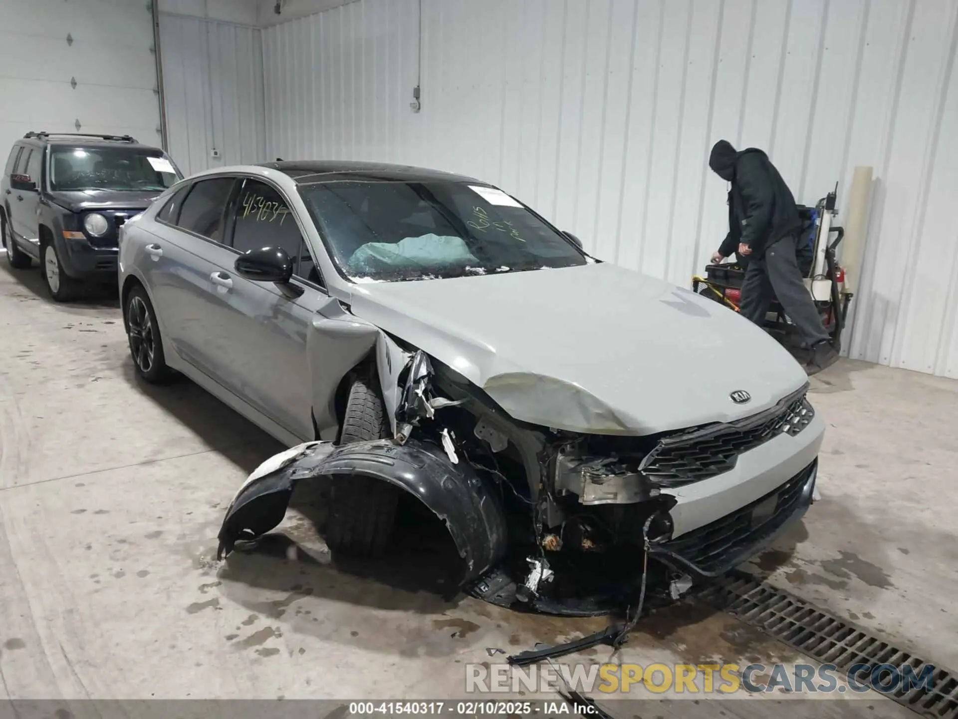 1 Photograph of a damaged car 5XXG64J25MG018566 KIA K5 2021