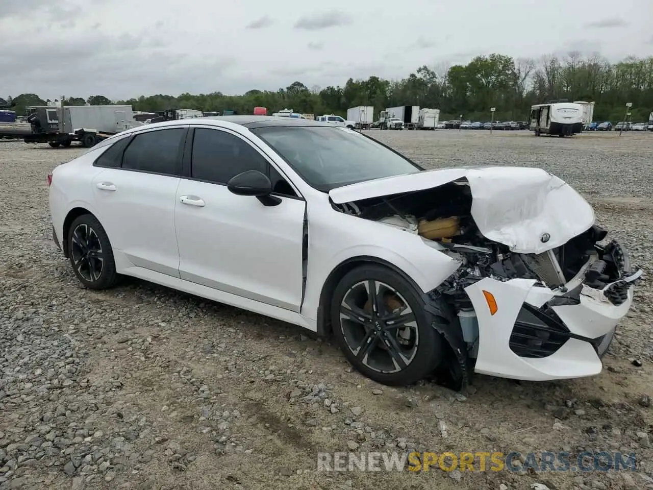 4 Photograph of a damaged car 5XXG64J25MG065659 KIA K5 2021