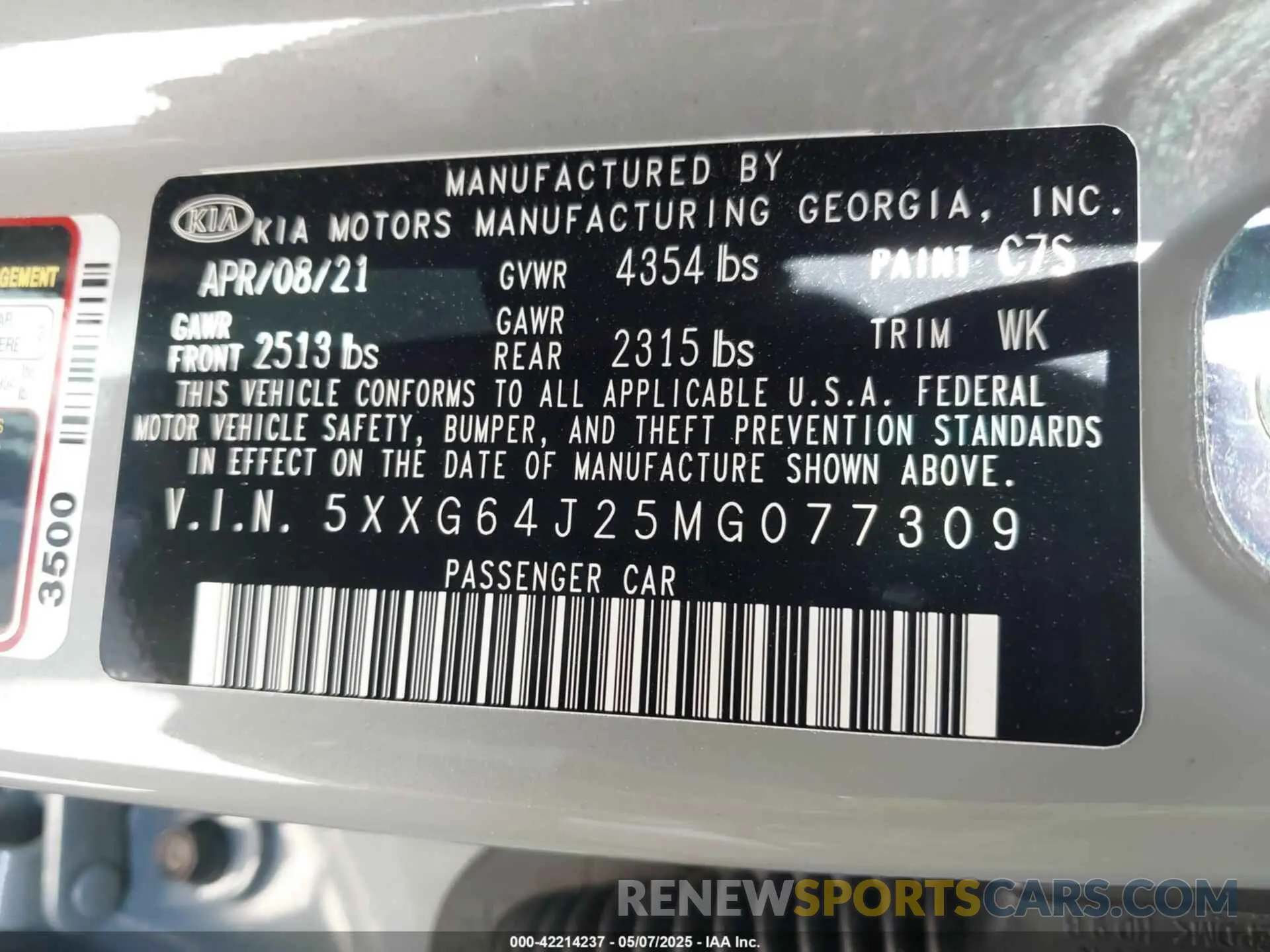 9 Photograph of a damaged car 5XXG64J25MG077309 KIA K5 2021