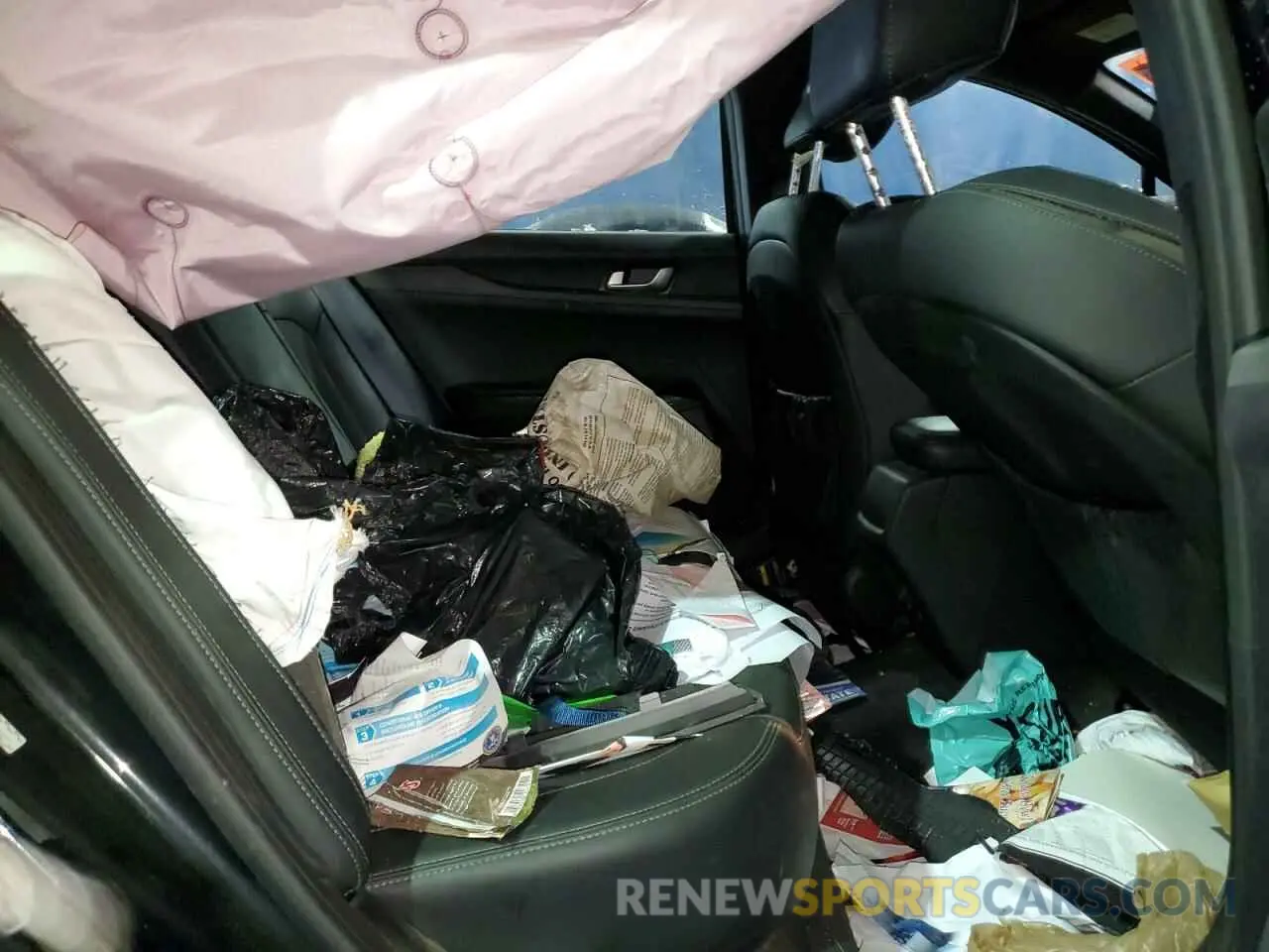 10 Photograph of a damaged car 5XXG64J26MG018608 KIA K5 2021