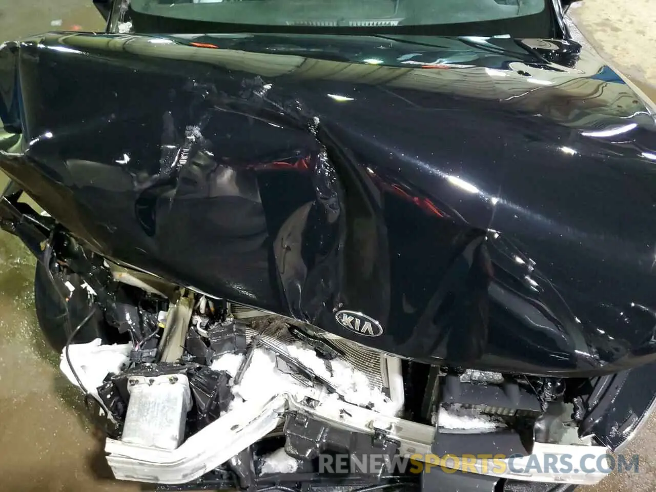 11 Photograph of a damaged car 5XXG64J26MG018608 KIA K5 2021