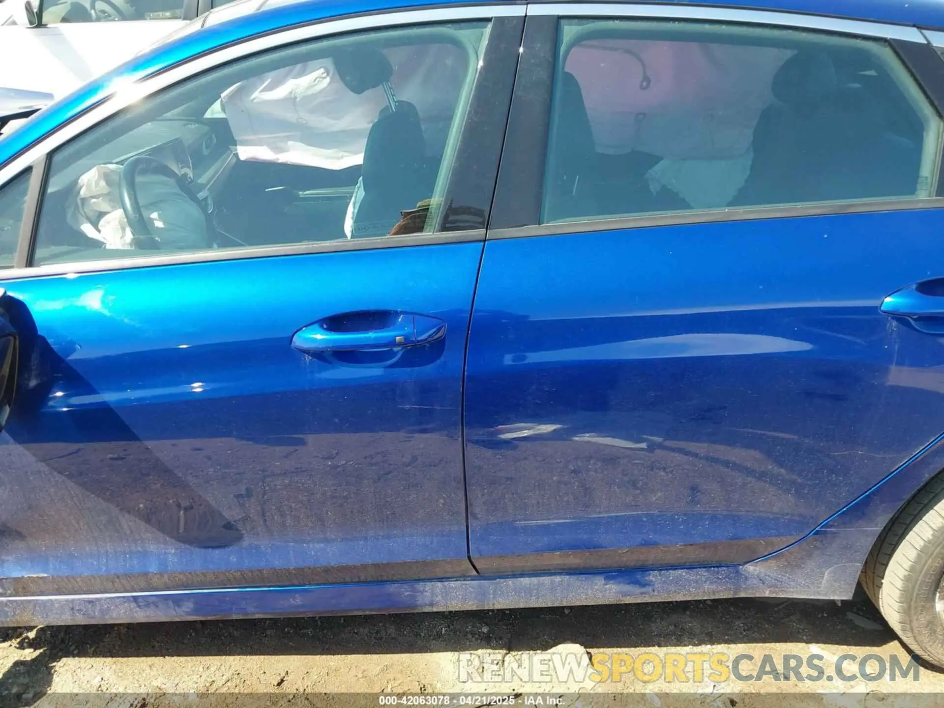 13 Photograph of a damaged car 5XXG64J26MG040432 KIA K5 2021
