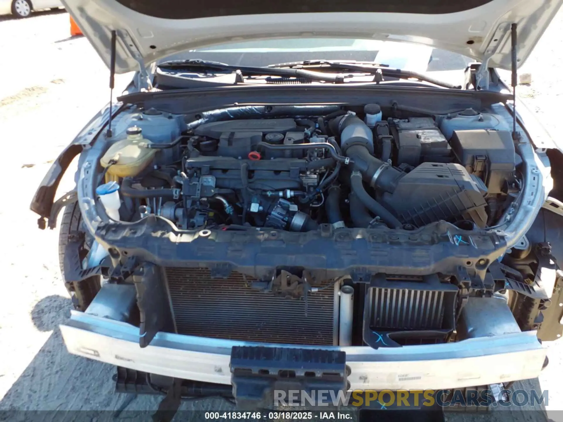 10 Photograph of a damaged car 5XXG64J26MG057604 KIA K5 2021