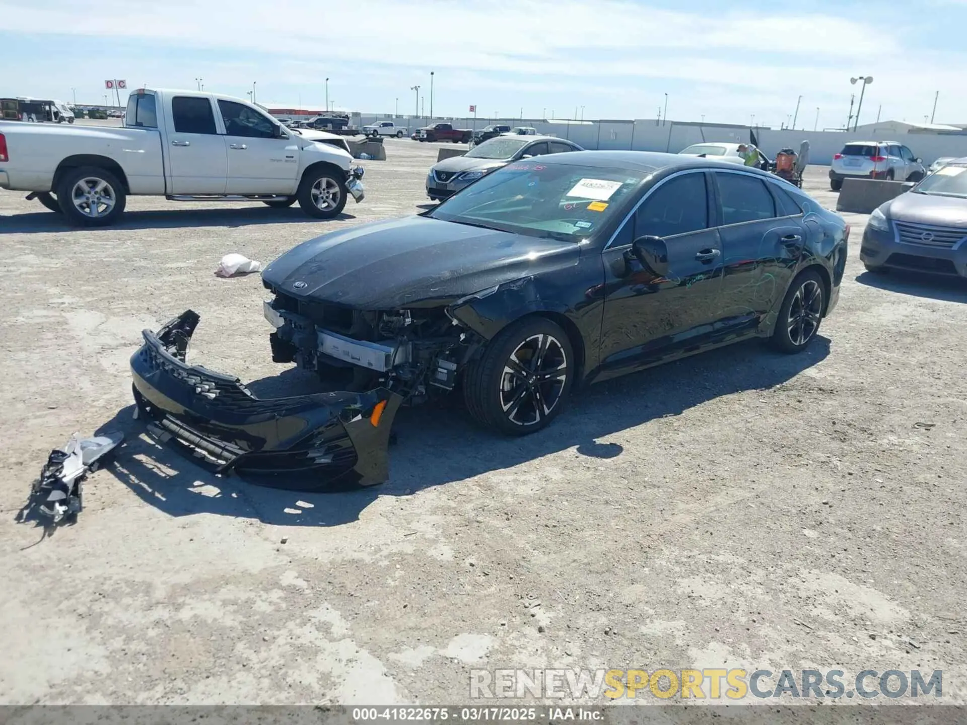 2 Photograph of a damaged car 5XXG64J26MG073379 KIA K5 2021