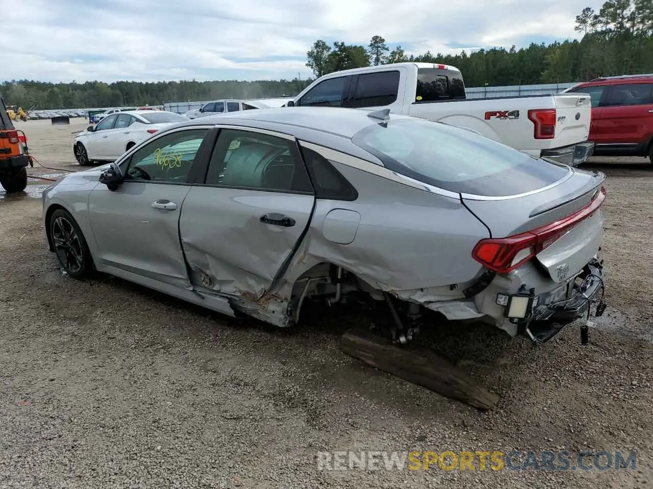 2 Photograph of a damaged car 5XXG64J27MG035403 KIA K5 2021