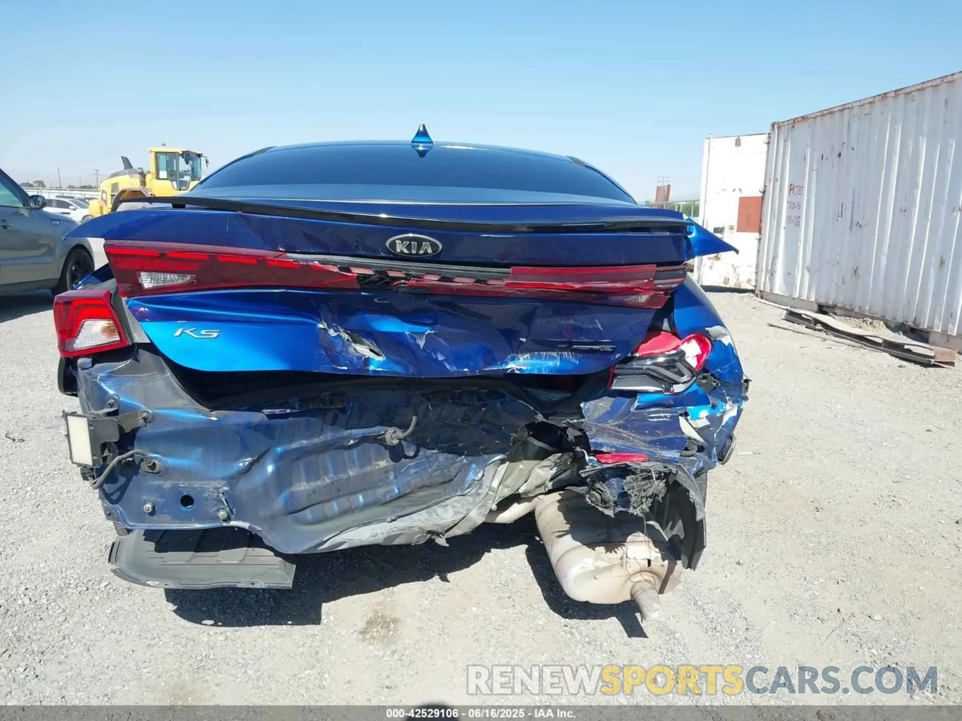 6 Photograph of a damaged car 5XXG64J27MG060110 KIA K5 2021