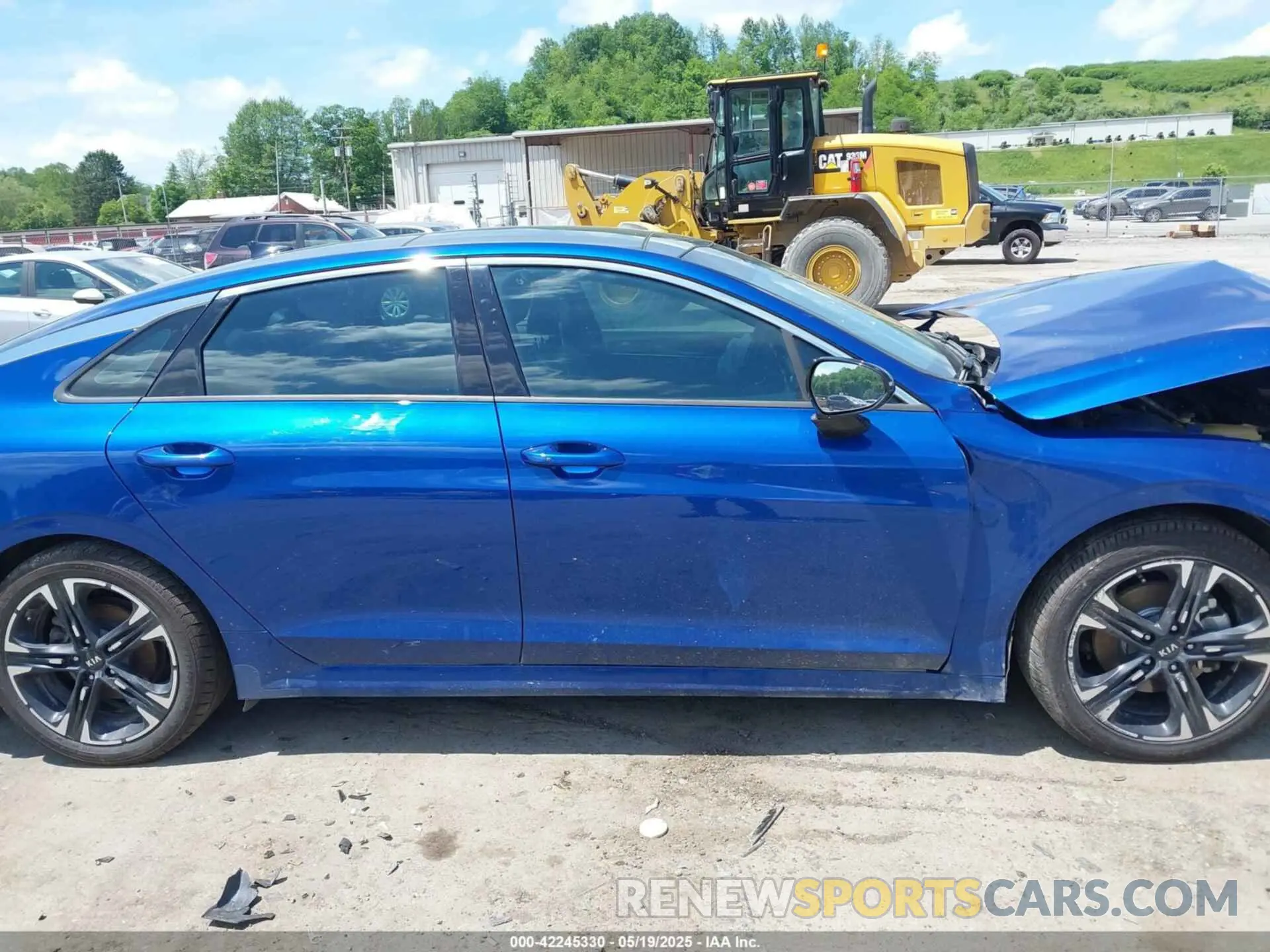 13 Photograph of a damaged car 5XXG64J27MG061130 KIA K5 2021