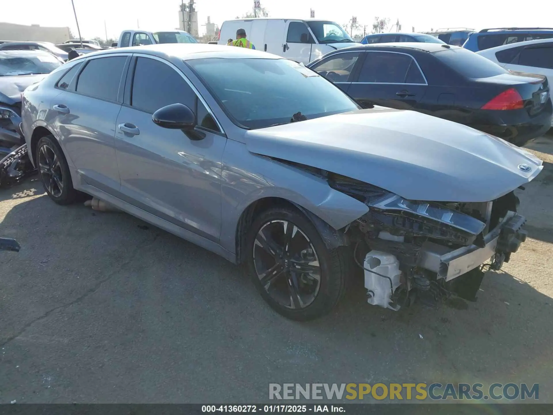 1 Photograph of a damaged car 5XXG64J27MG075612 KIA K5 2021