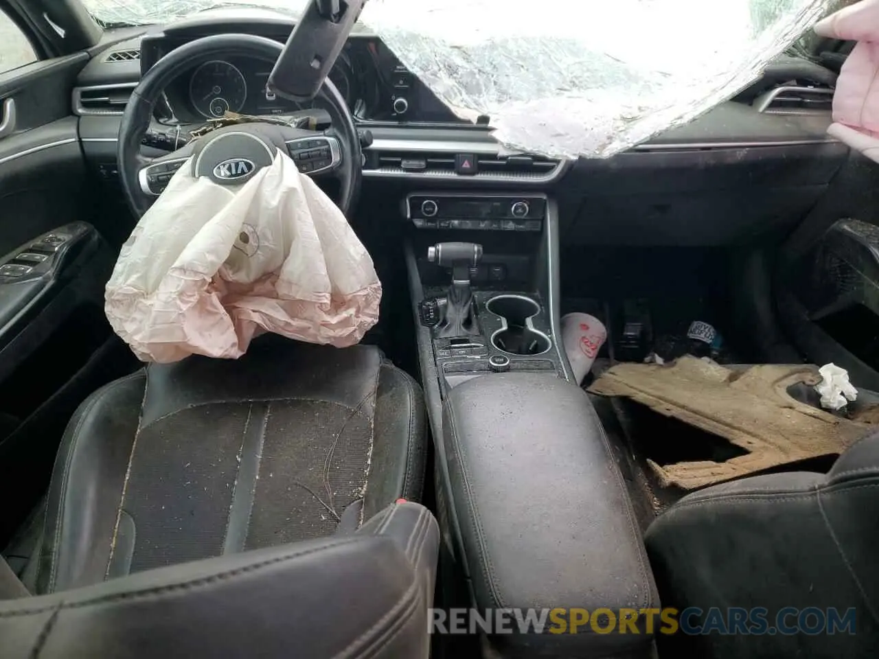 8 Photograph of a damaged car 5XXG64J27MG079885 KIA K5 2021