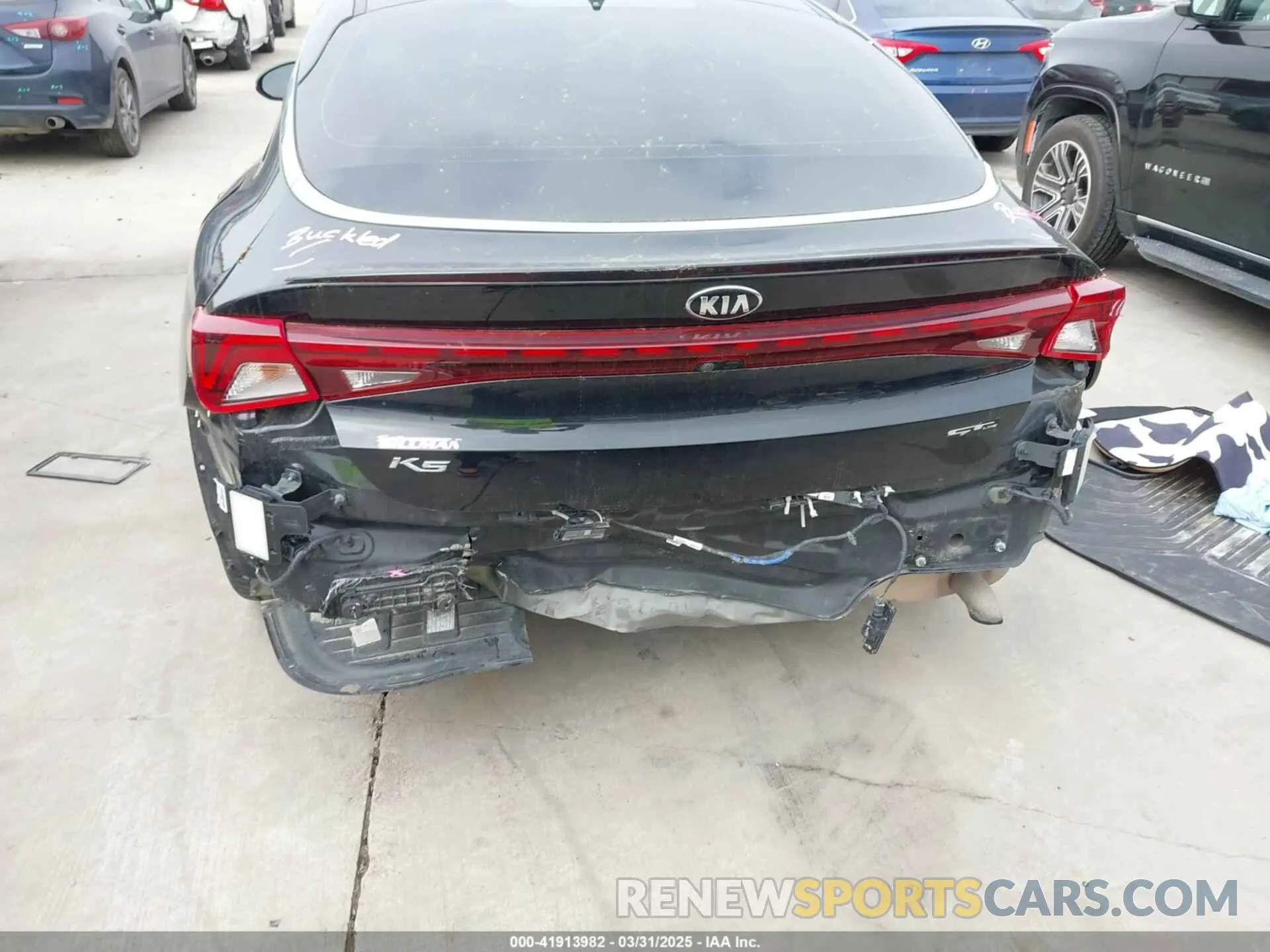 6 Photograph of a damaged car 5XXG64J28MG008744 KIA K5 2021