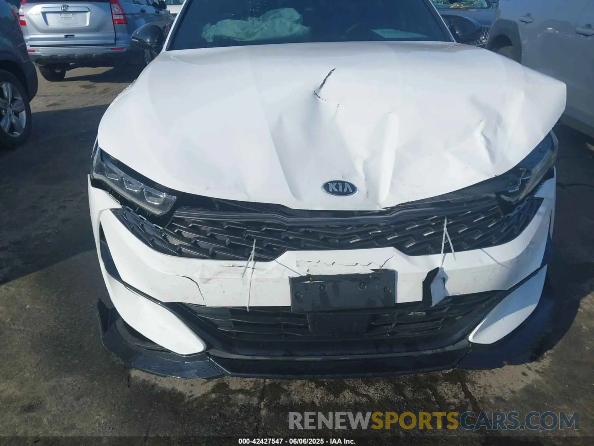 6 Photograph of a damaged car 5XXG64J28MG012356 KIA K5 2021