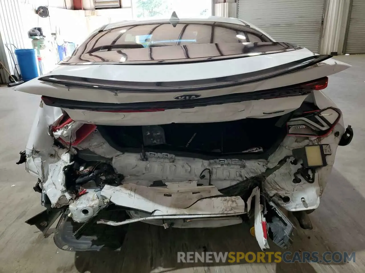 6 Photograph of a damaged car 5XXG64J28MG057359 KIA K5 2021