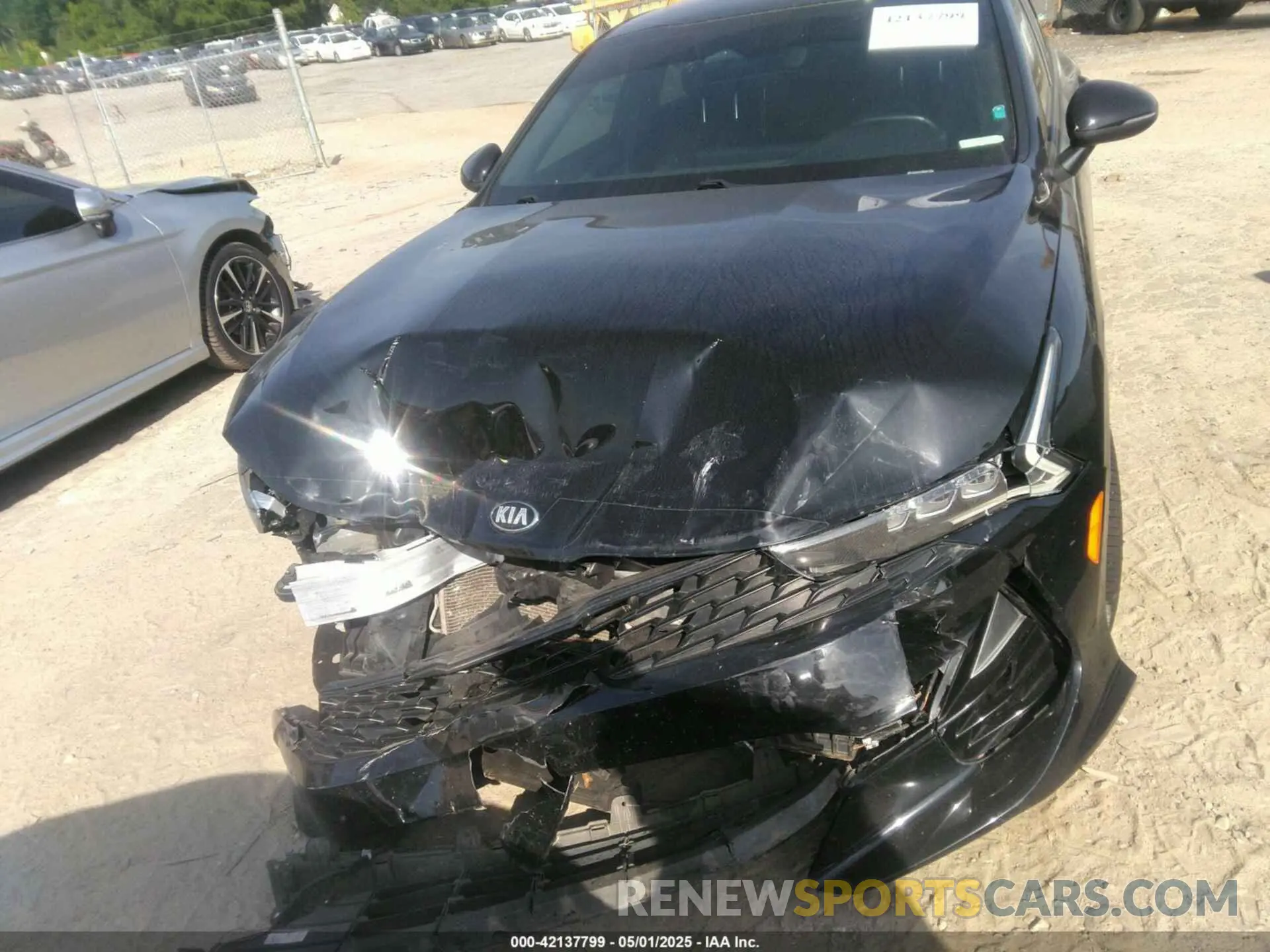 12 Photograph of a damaged car 5XXG64J28MG067888 KIA K5 2021