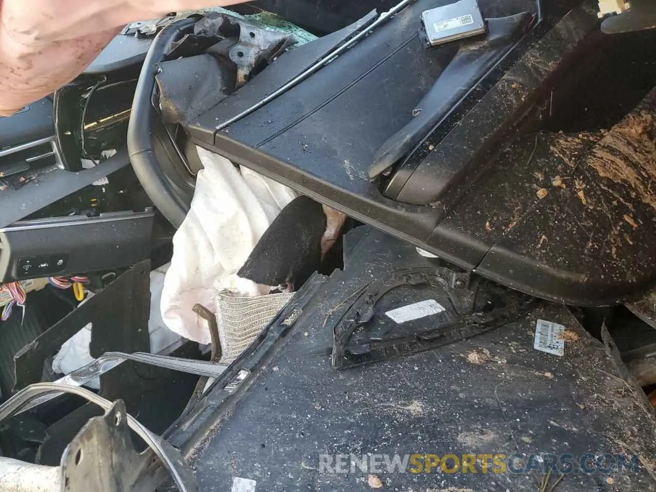 8 Photograph of a damaged car 5XXG64J28MG077952 KIA K5 2021