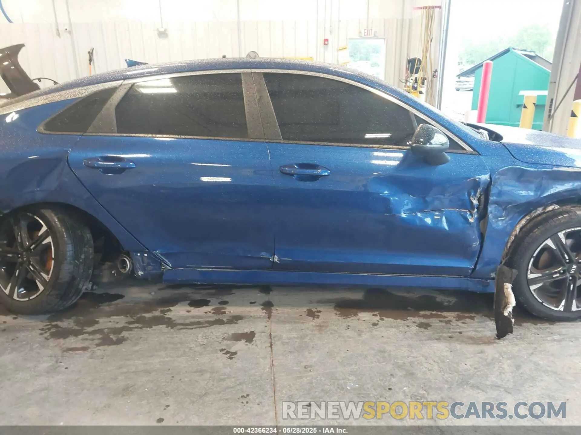 13 Photograph of a damaged car 5XXG64J29MG028601 KIA K5 2021