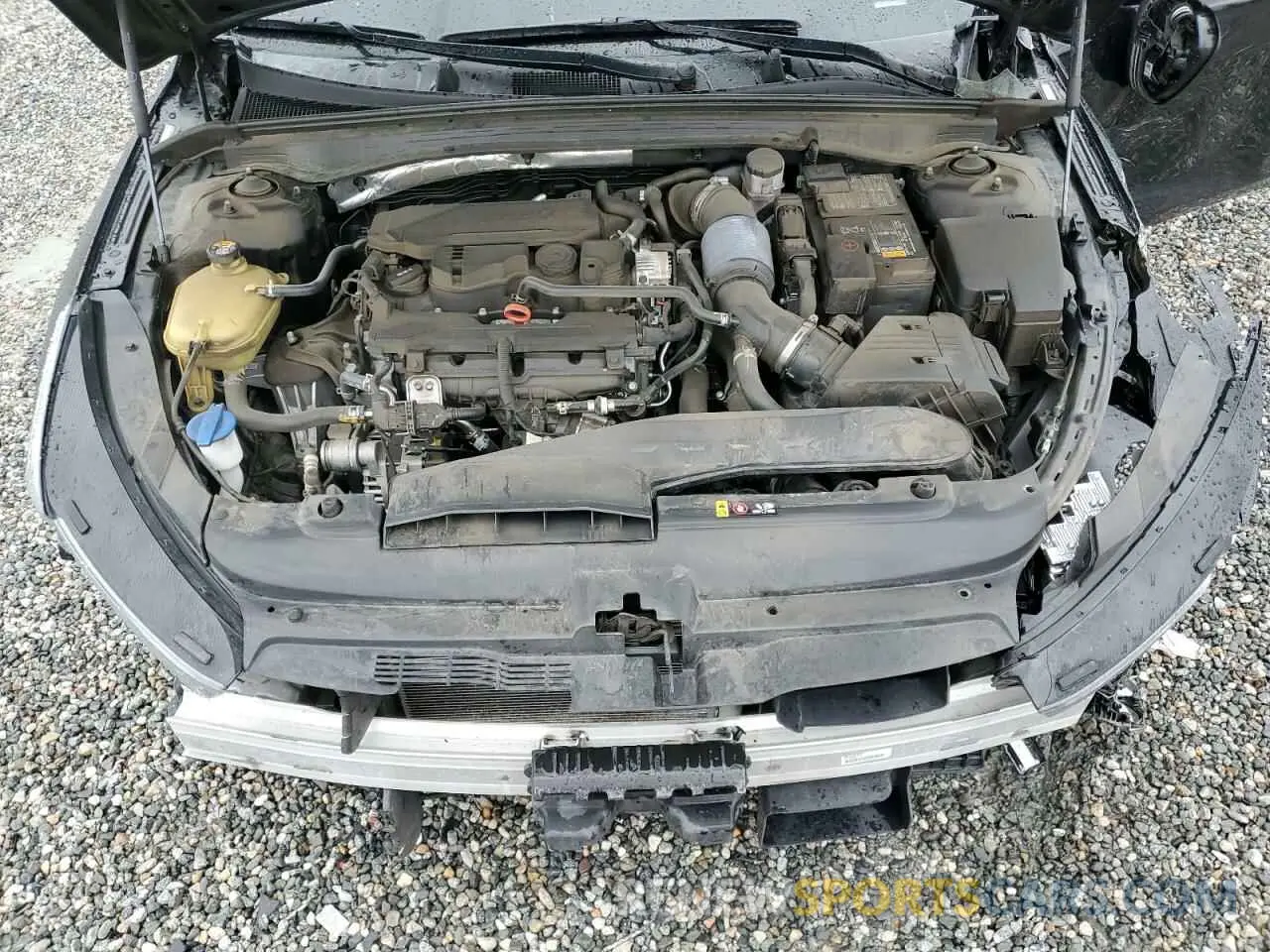 11 Photograph of a damaged car 5XXG64J29MG028663 KIA K5 2021