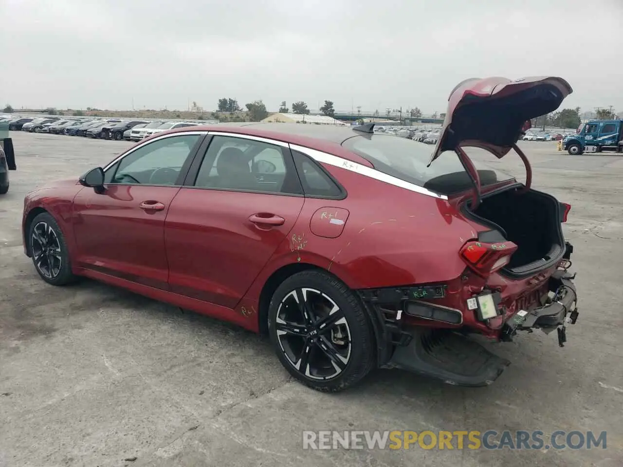 2 Photograph of a damaged car 5XXG64J2XMG047917 KIA K5 2021