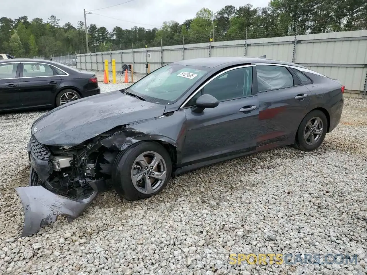 1 Photograph of a damaged car 5XXG14J20NG151669 KIA K5 2022