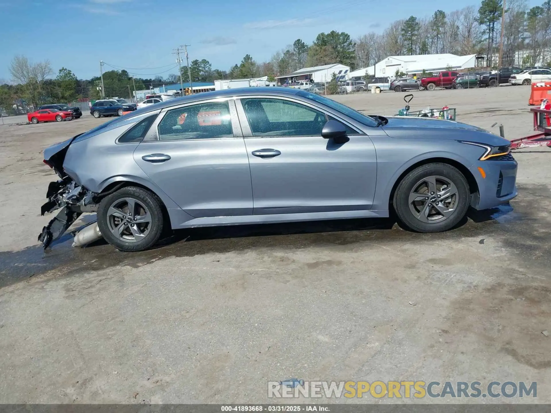 13 Photograph of a damaged car 5XXG14J20NG159996 KIA K5 2022