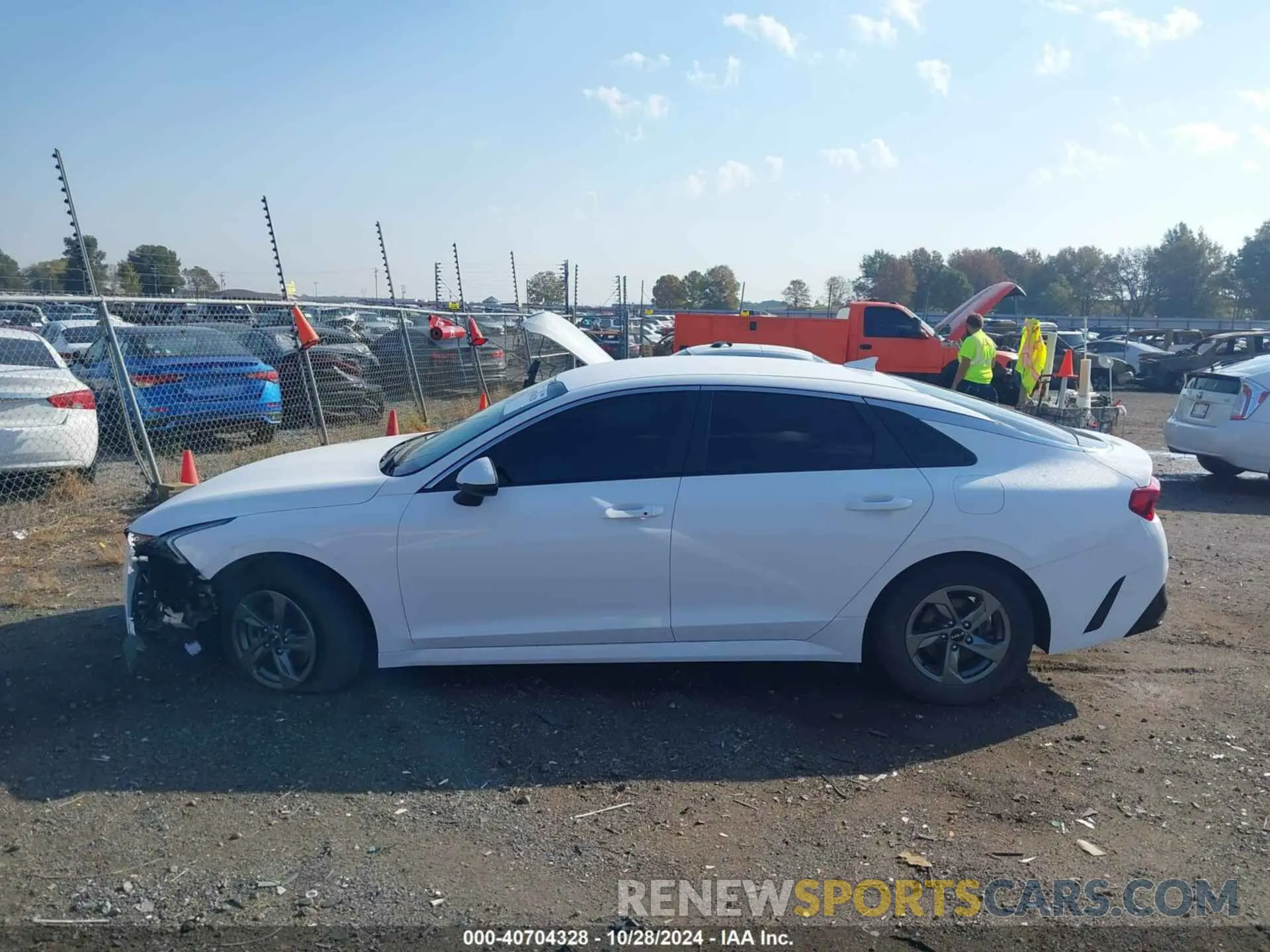 13 Photograph of a damaged car 5XXG14J21NG094933 KIA K5 2022