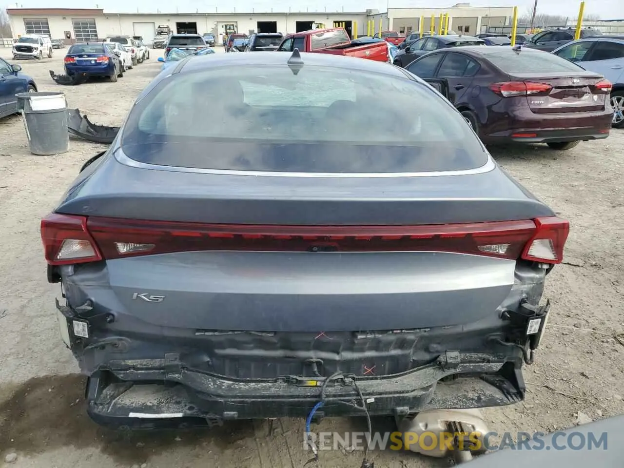 6 Photograph of a damaged car 5XXG14J21NG144410 KIA K5 2022