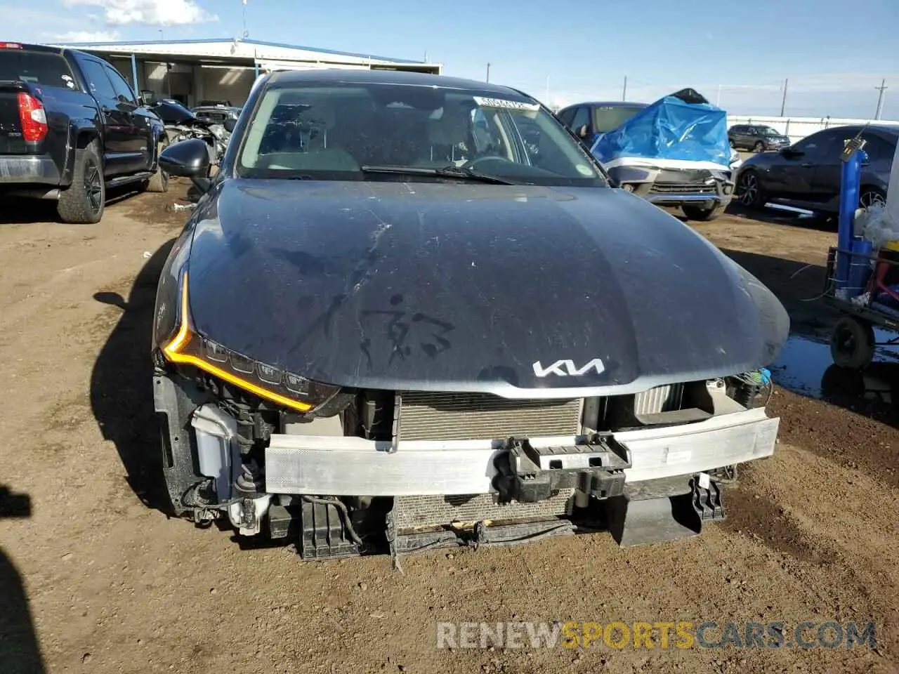 5 Photograph of a damaged car 5XXG14J21NG163815 KIA K5 2022