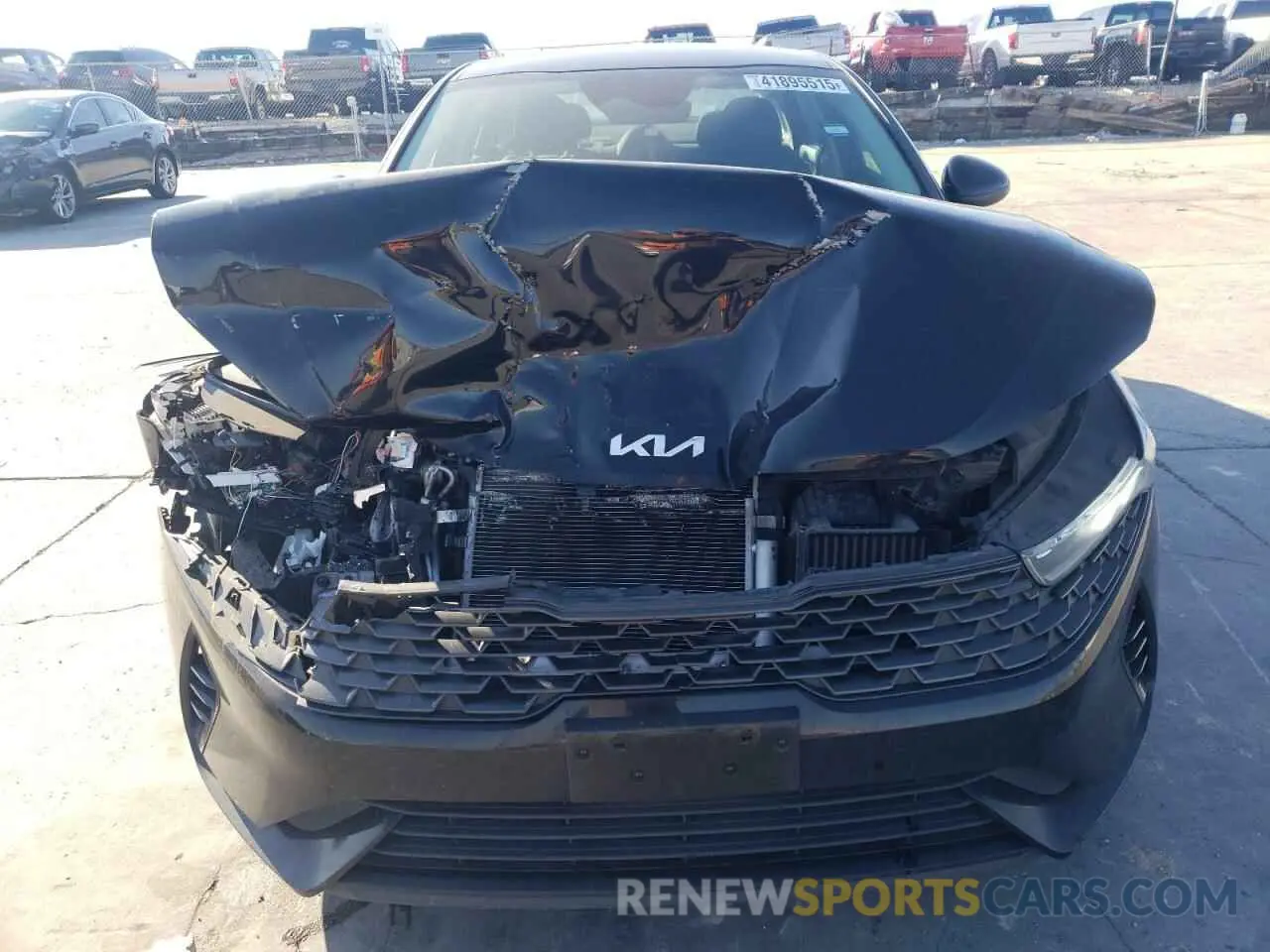 5 Photograph of a damaged car 5XXG14J22NG087411 KIA K5 2022