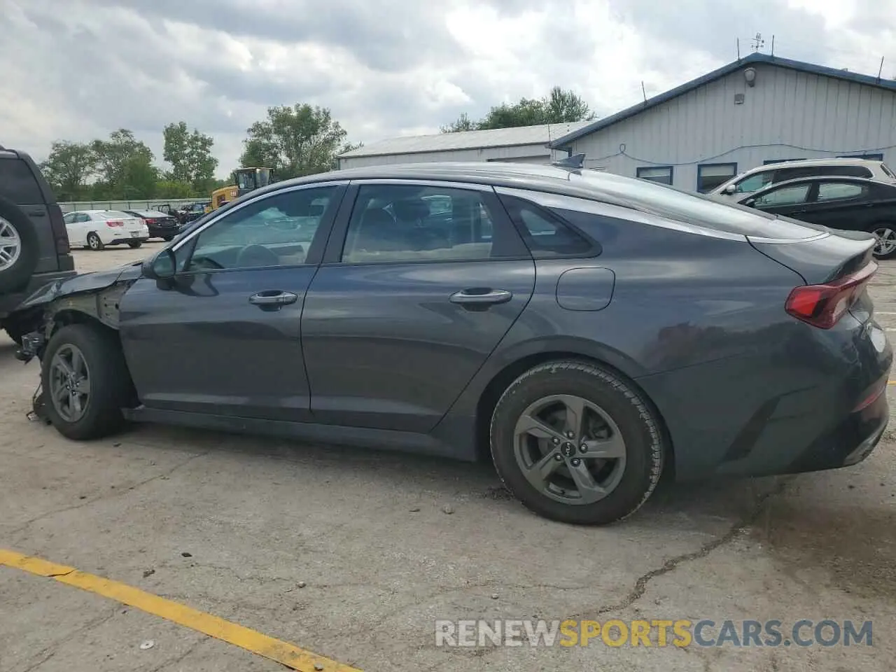 2 Photograph of a damaged car 5XXG14J22NG105325 KIA K5 2022