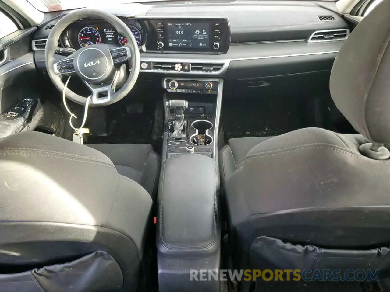 8 Photograph of a damaged car 5XXG14J23NG122019 KIA K5 2022
