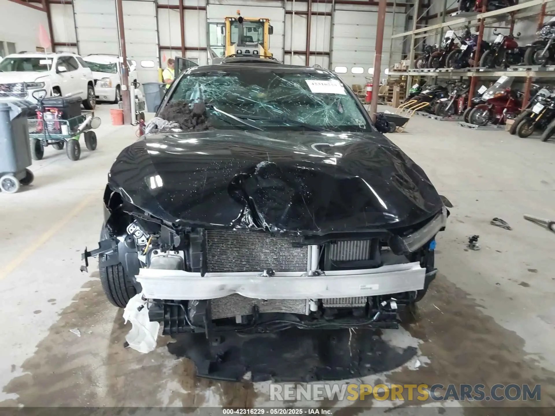 11 Photograph of a damaged car 5XXG14J23NG149916 KIA K5 2022