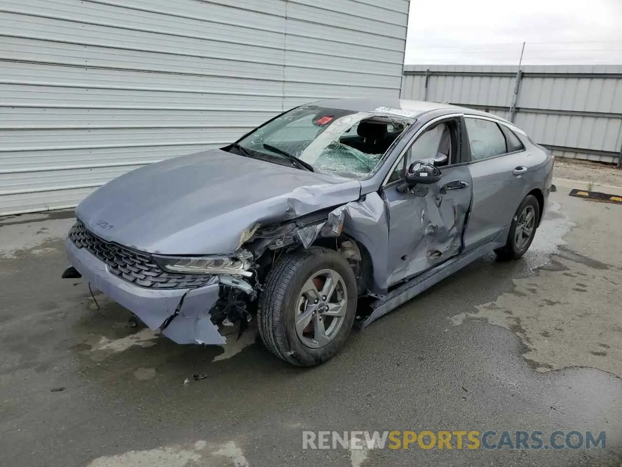 1 Photograph of a damaged car 5XXG14J23NG152704 KIA K5 2022