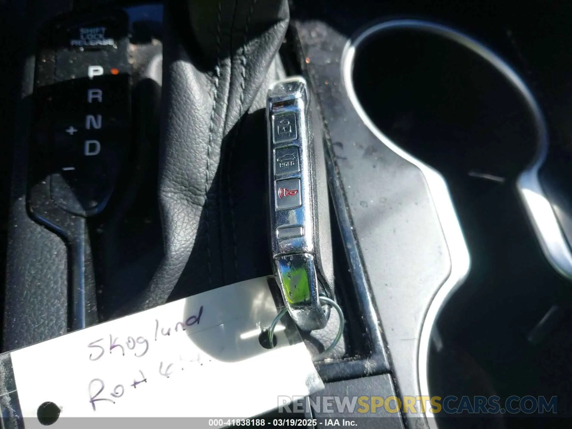 11 Photograph of a damaged car 5XXG14J23NG158485 KIA K5 2022