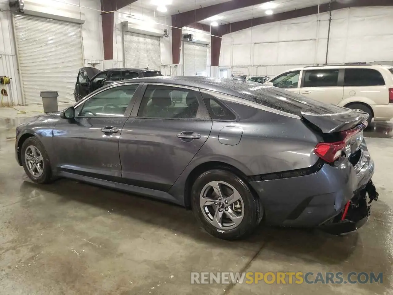 2 Photograph of a damaged car 5XXG14J24NG107903 KIA K5 2022