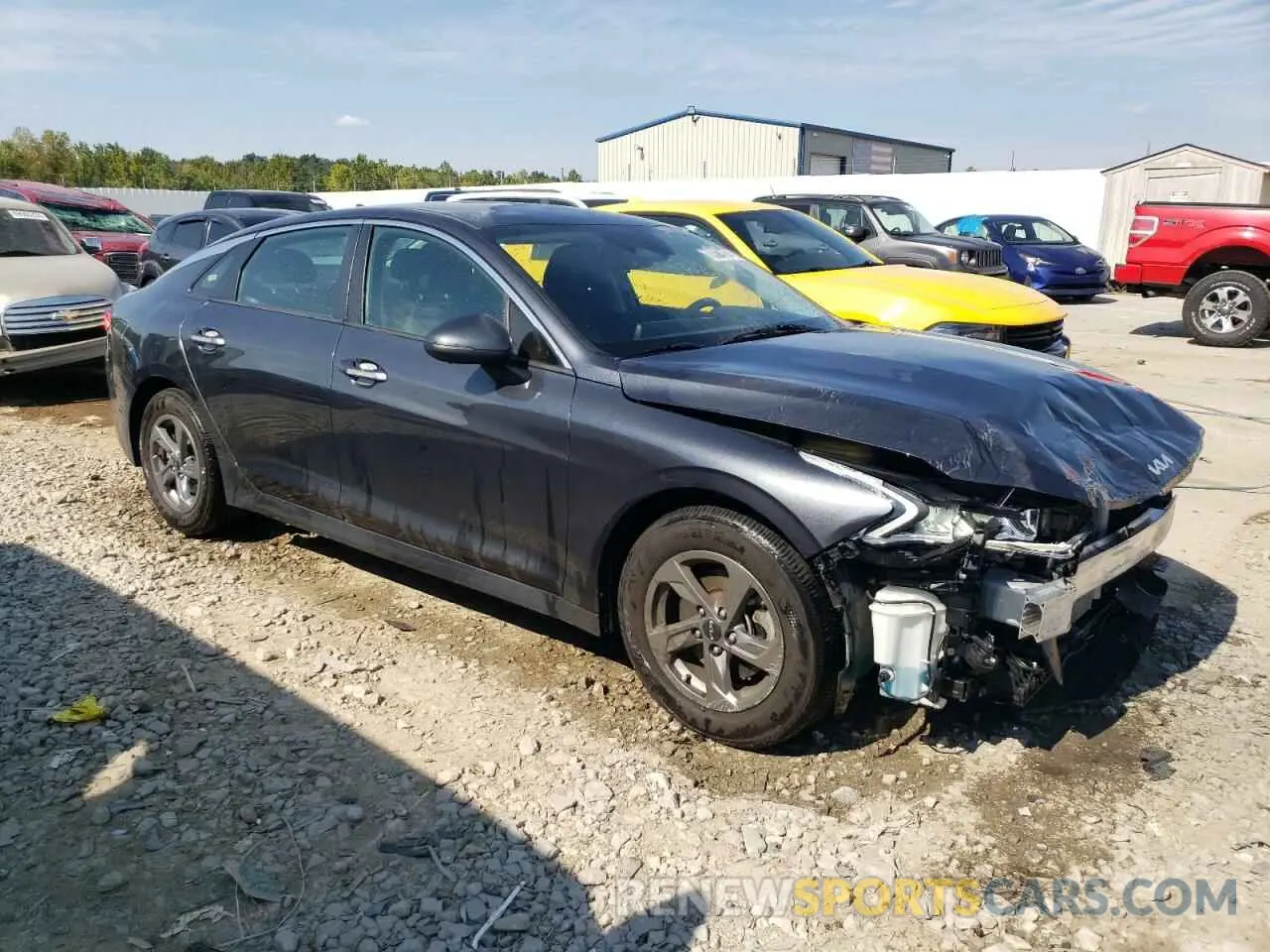 4 Photograph of a damaged car 5XXG14J24NG126256 KIA K5 2022