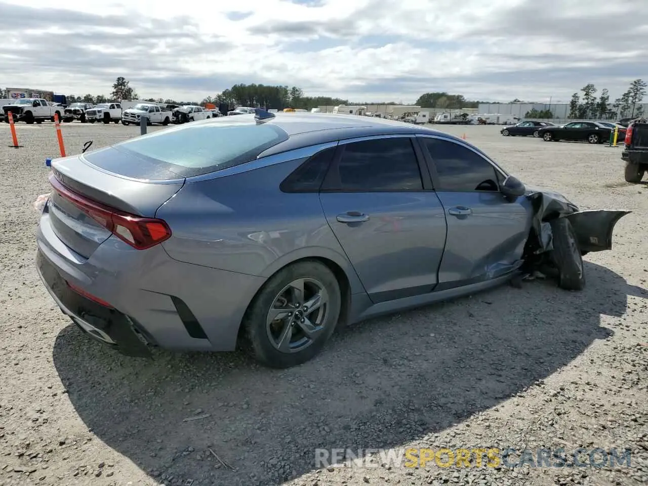3 Photograph of a damaged car 5XXG14J24NG132185 KIA K5 2022