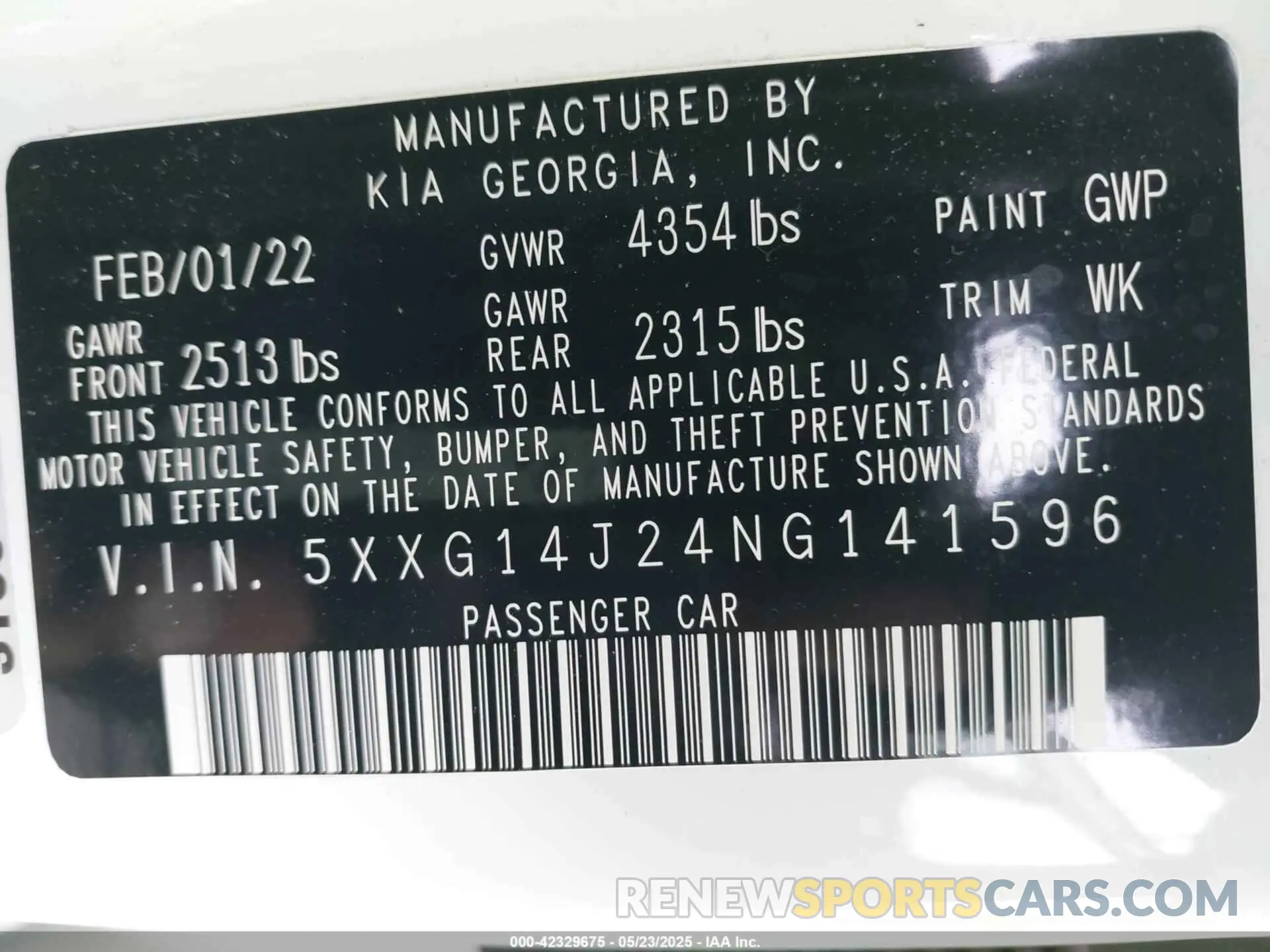 9 Photograph of a damaged car 5XXG14J24NG141596 KIA K5 2022