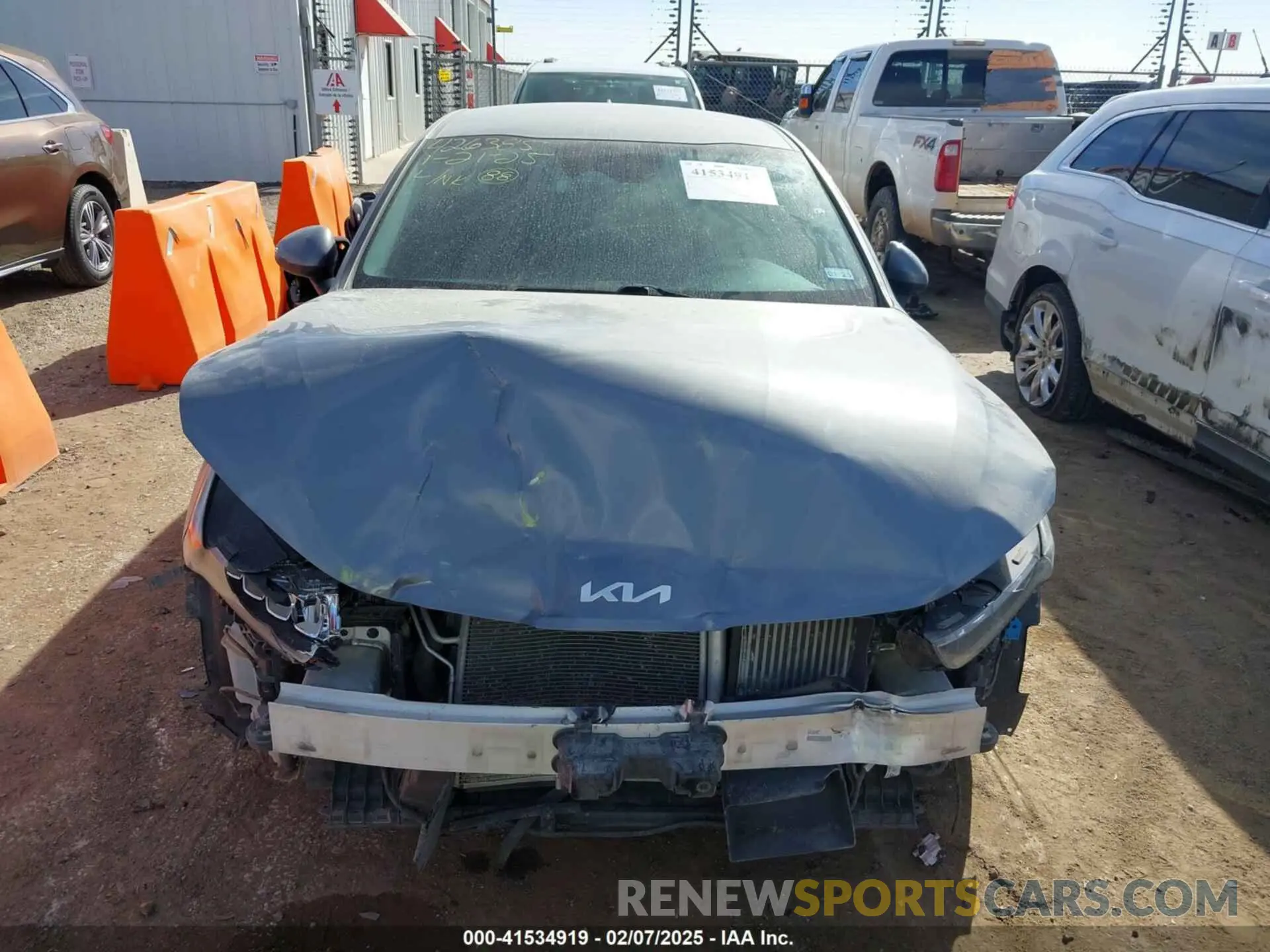 12 Photograph of a damaged car 5XXG14J24NG142263 KIA K5 2022