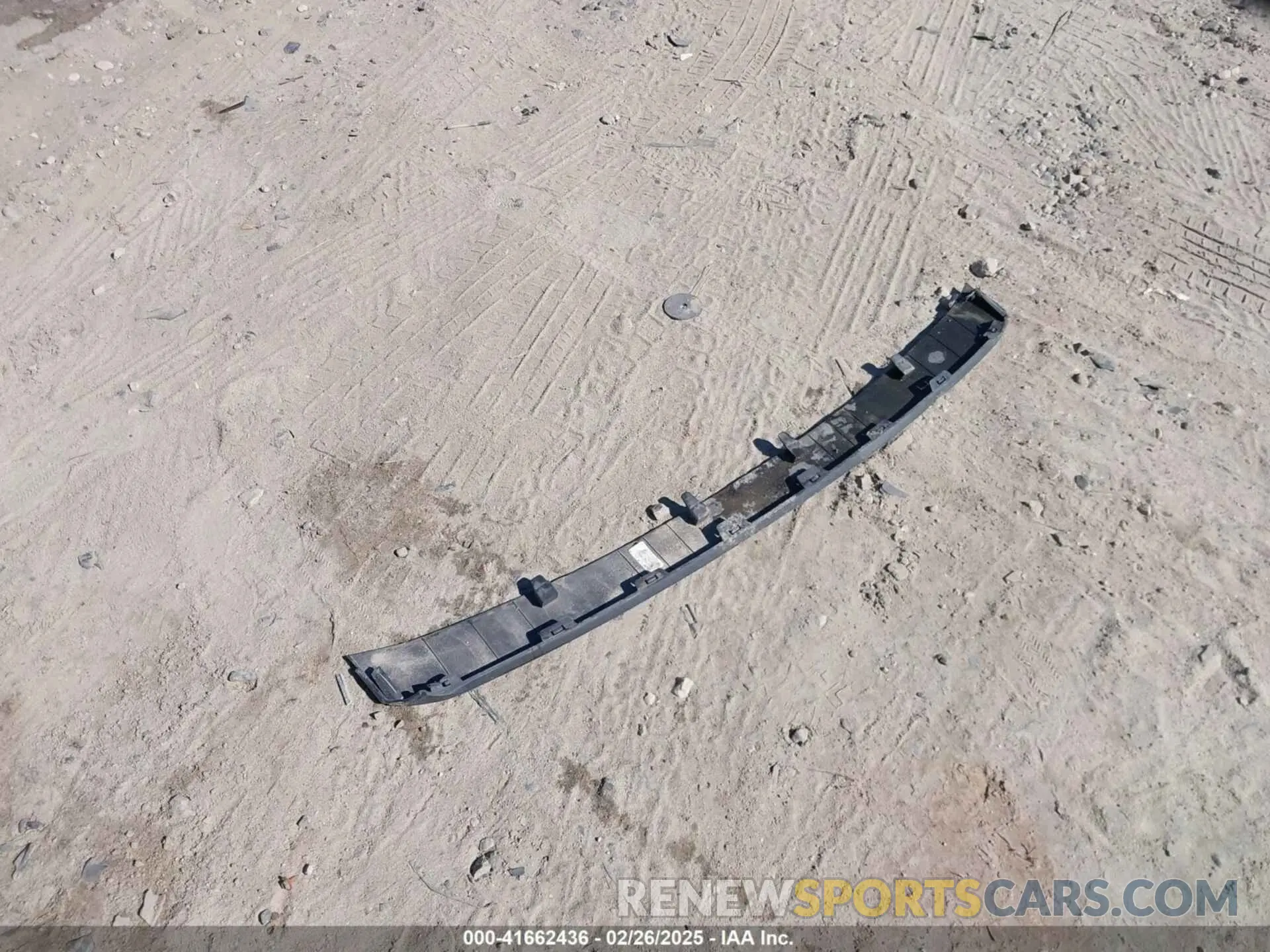 12 Photograph of a damaged car 5XXG14J25NG110504 KIA K5 2022