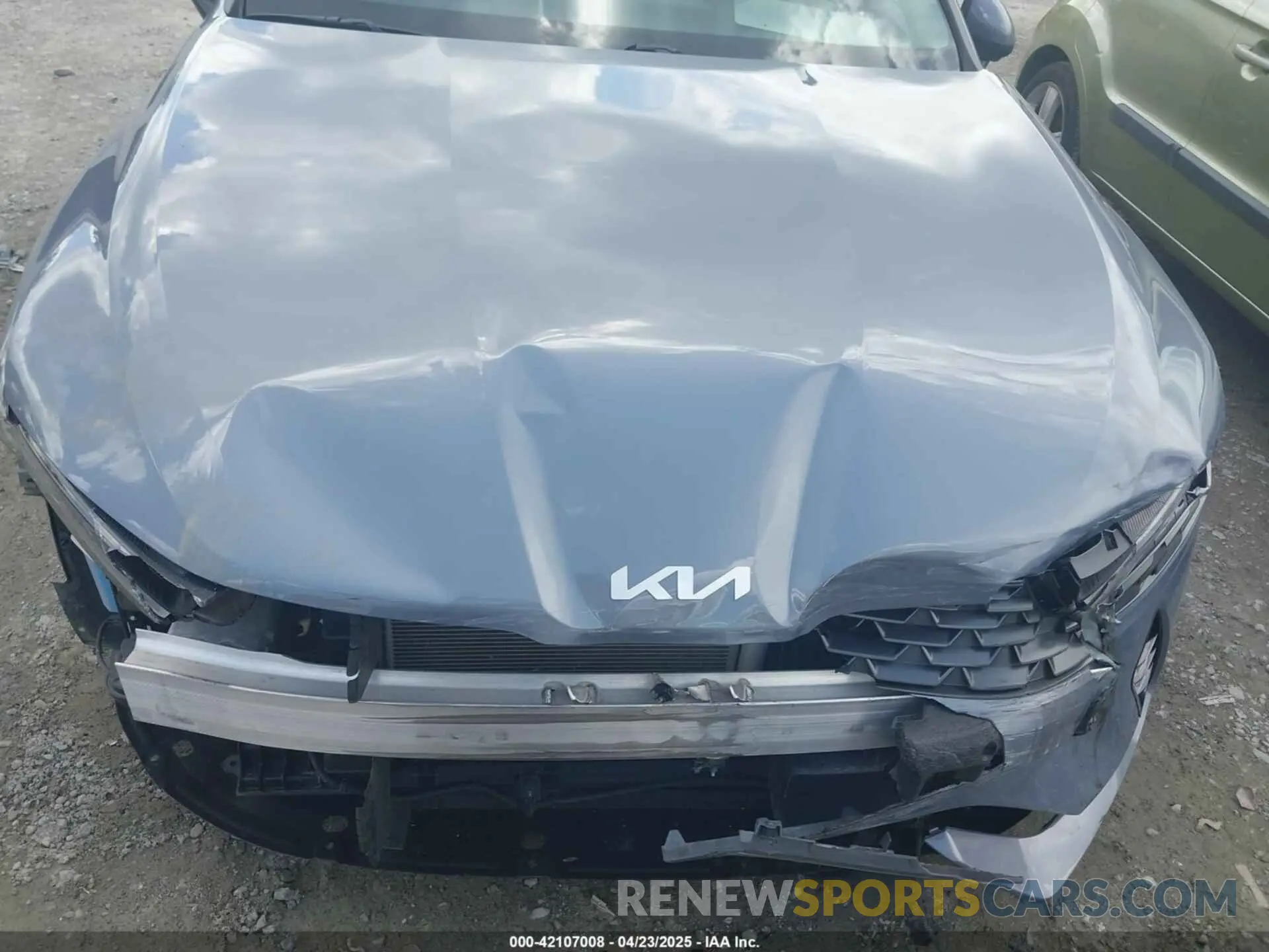 6 Photograph of a damaged car 5XXG14J25NG130168 KIA K5 2022