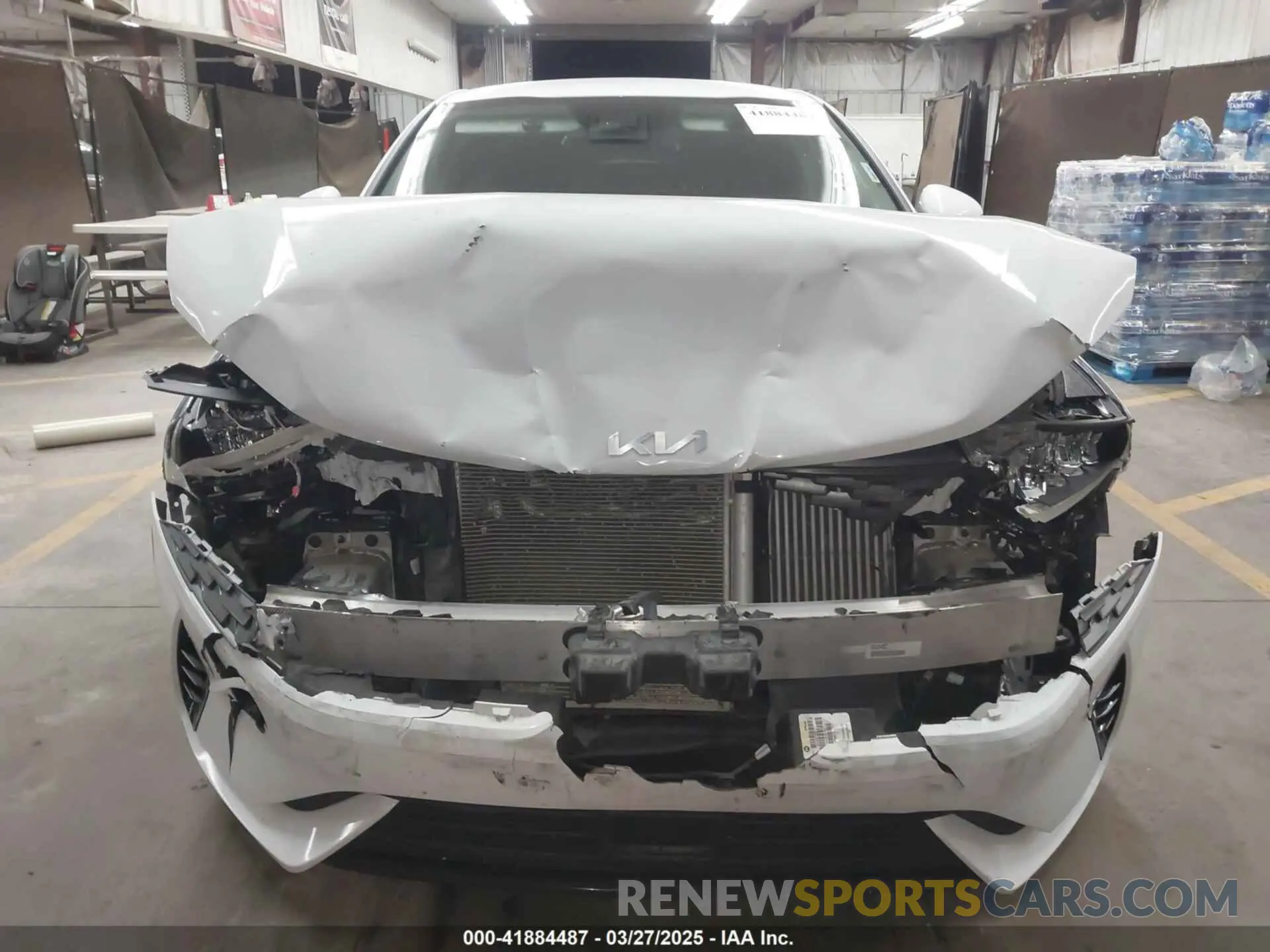 13 Photograph of a damaged car 5XXG14J26NG097455 KIA K5 2022