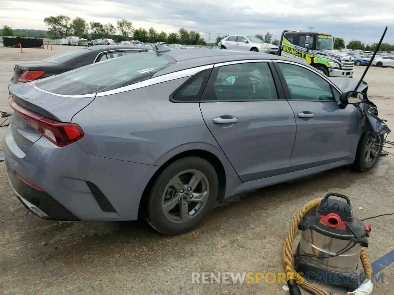 3 Photograph of a damaged car 5XXG14J26NG102668 KIA K5 2022