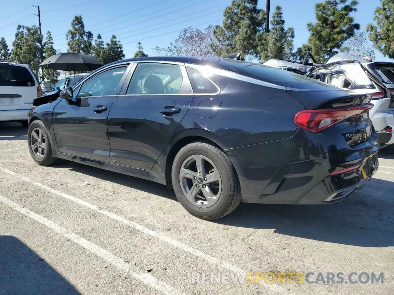 2 Photograph of a damaged car 5XXG14J26NG104419 KIA K5 2022