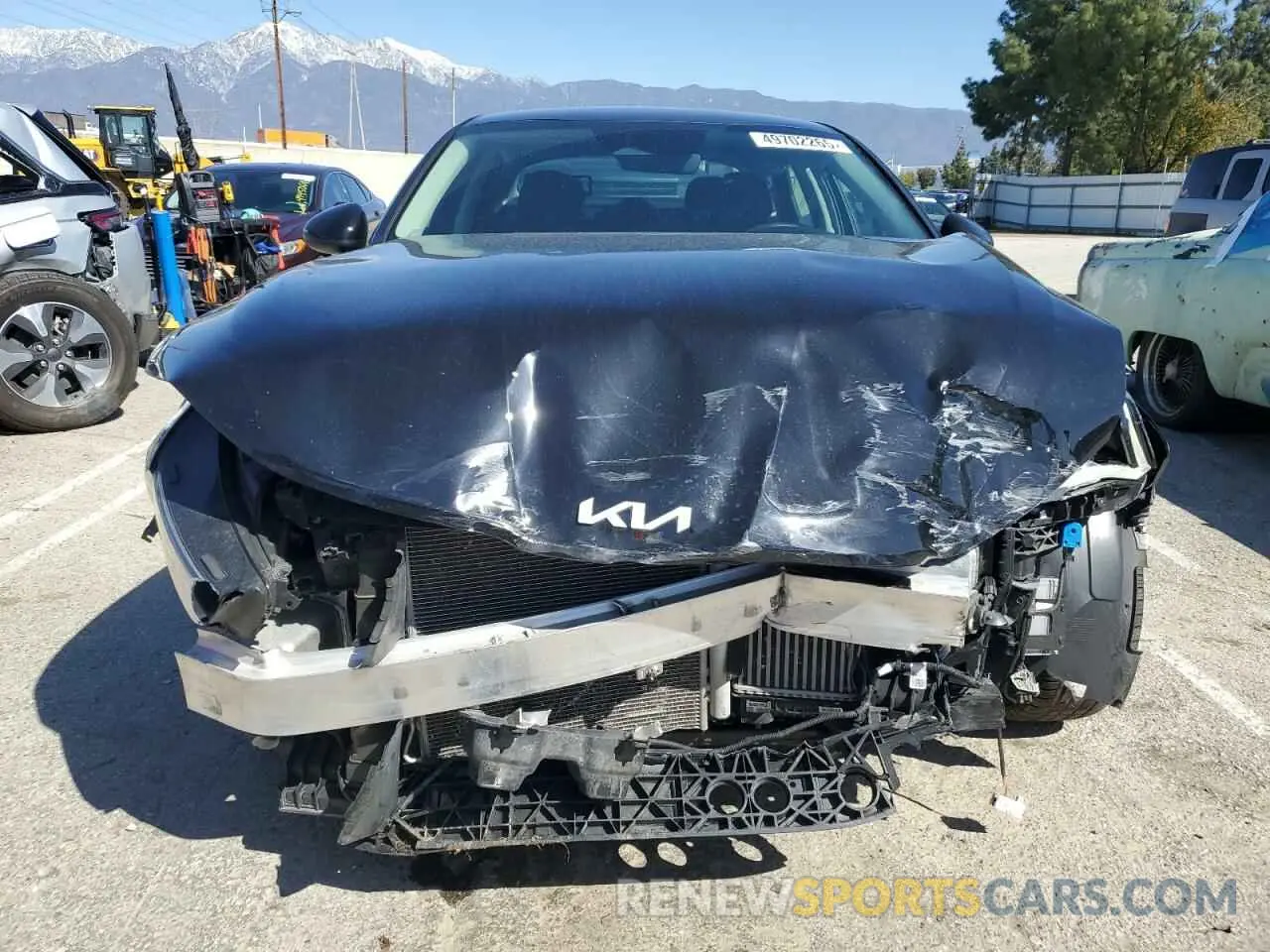 5 Photograph of a damaged car 5XXG14J26NG104419 KIA K5 2022